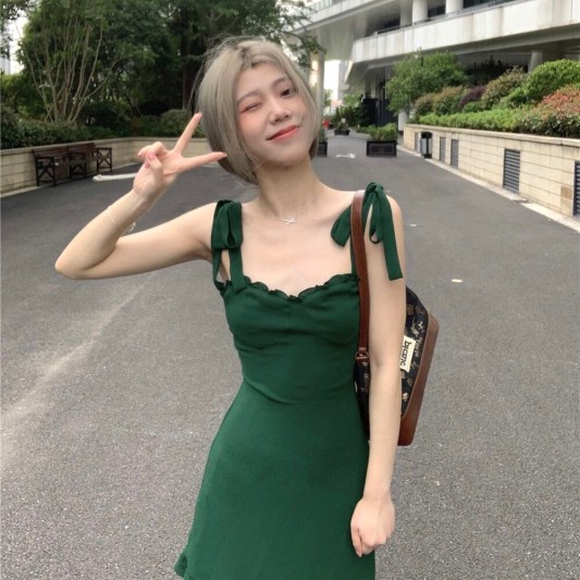 法式木耳边修身连身裙